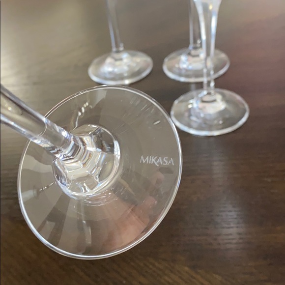 Mikasa Arctic Light White Wine Glass - Picture 3 of 3